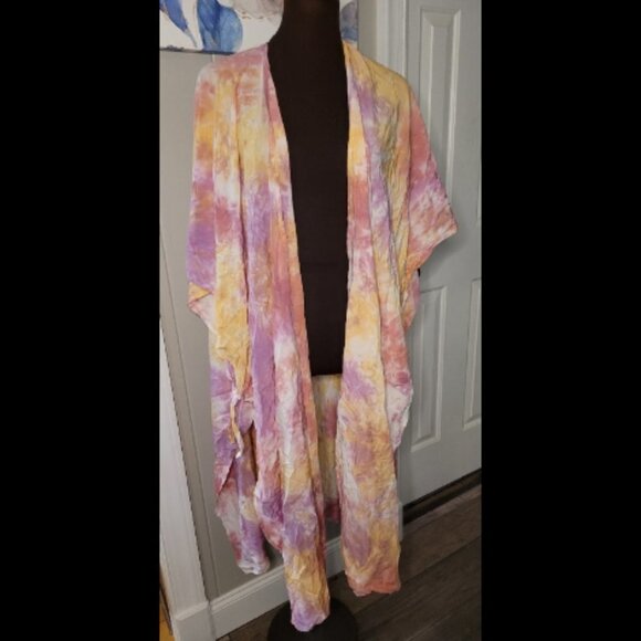 2 for $20 Torrid (NEW) Pink Tie Dye Cardigan - Picture 4 of 9
